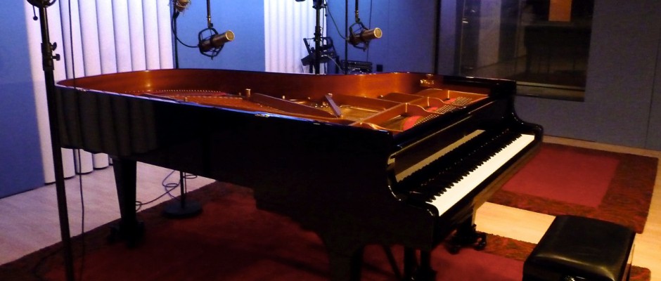 Steinway B212